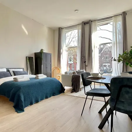 Charming Serviced Studio 40m2 -mnl C- Apartment Rotterdam
